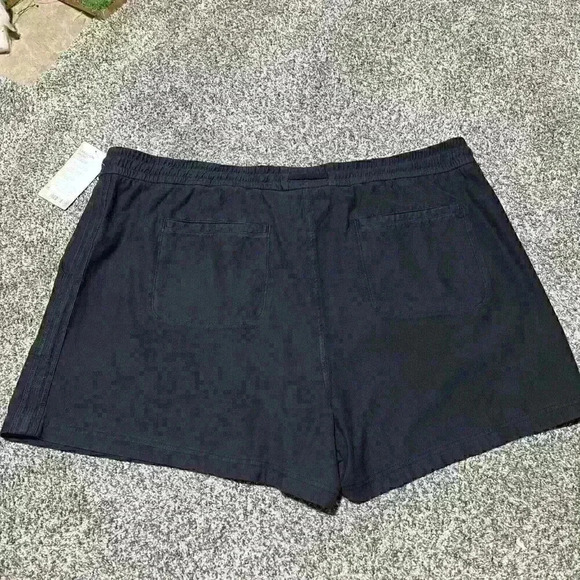 Athleta NWT Women's Farallon Short Size 26 Color Black $69 Retail - Picture 12 of 12